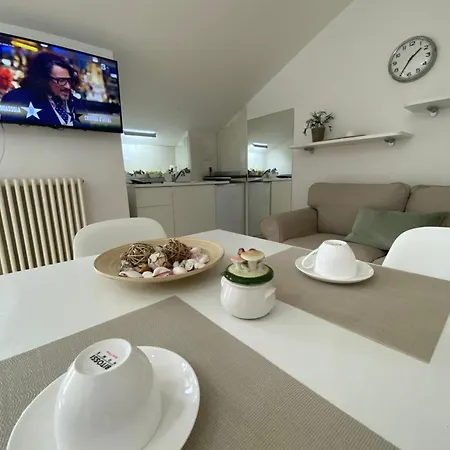 Attico Con Terrazzo Panoramico Maiella - 1piano - *